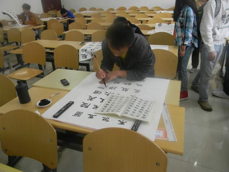 ������רѧУ���ι���������Щרҵ